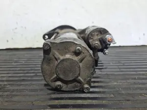 Foto de MOTOR ARRANQUE NISSAN CABSTAR referencia 23300EB30A foto 4