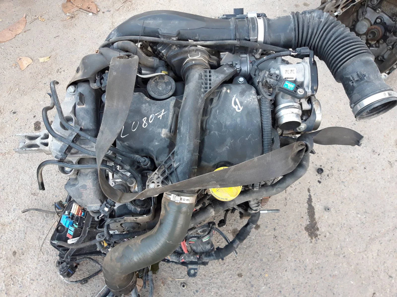 Foto de MOTOR COMPLETO DACIA SANDERO II