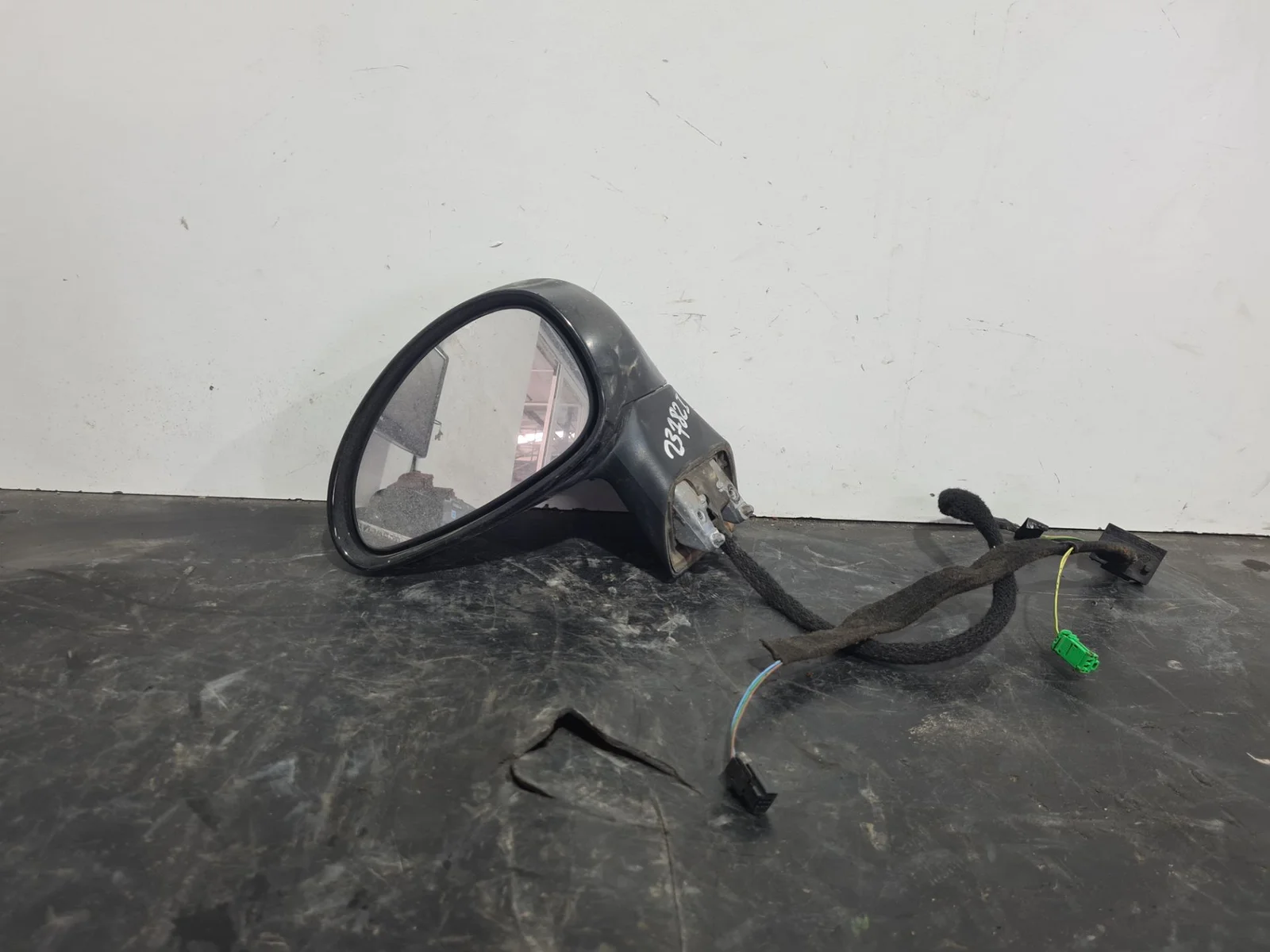 Foto de RETROVISOR IZQUIERDO CITROEN C4 BERLINA referencia 96467083