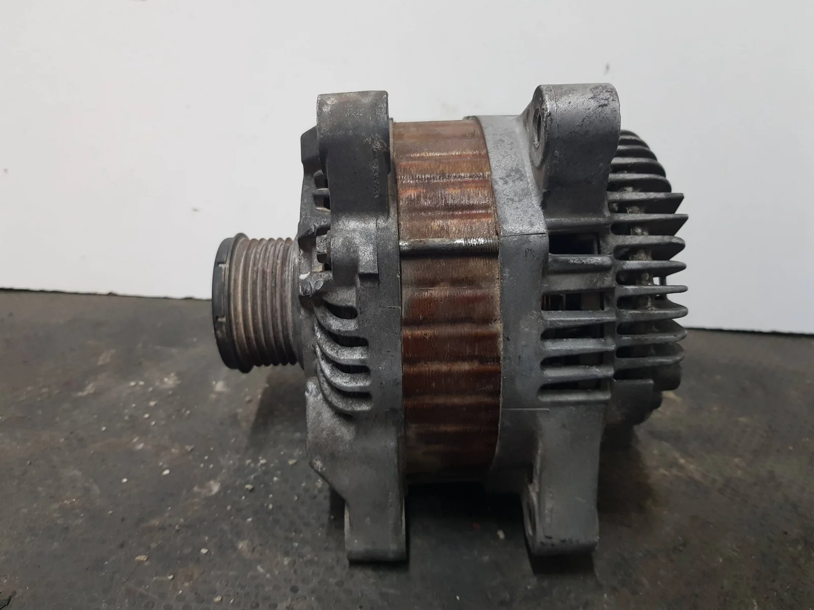 Foto de ALTERNADOR SIN MARCA SIN MODELO referencia 9654752880