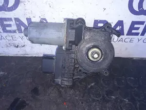 Foto de MOTOR ELEVALUNAS DELANTERO IZQUIERDO FORD MONDEO BERLINA (GE) referencia 0130821770 foto 2