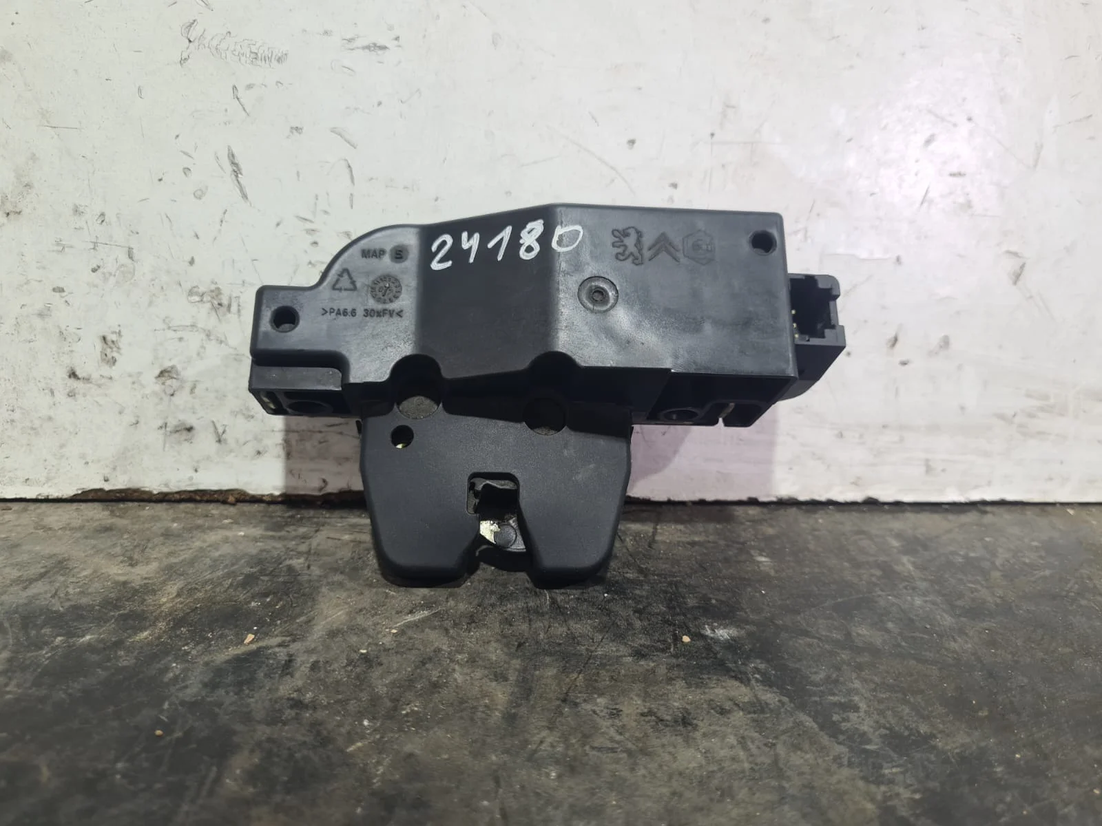 Foto de CERRADURA MALETERO / PORTON PEUGEOT 307 BERLINA (S2) referencia 9652301980