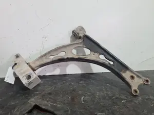Foto de BRAZO SUSPENSION INFERIOR DELANTERO DERECHO SEAT LEON (1P1) referencia 1K0407153G foto 3
