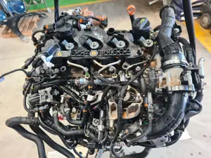 Foto de MOTOR COMPLETO PEUGEOT 3008 referencia YH01