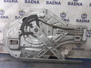 Foto de ELEVALUNAS DELANTERO DERECHO HYUNDAI TUCSON (JM) referencia 824802E010 foto 1