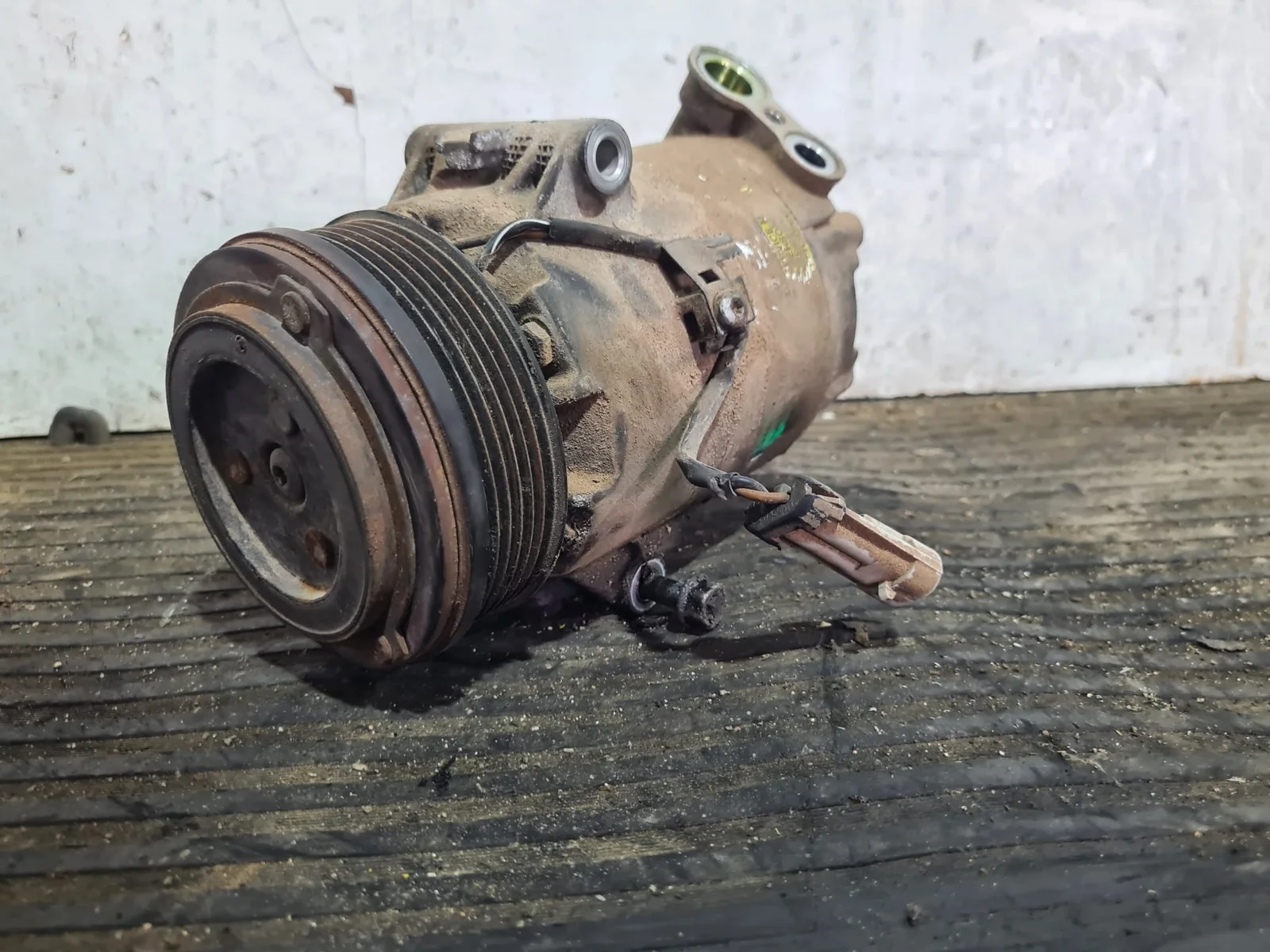 Foto de COMPRESOR AIRE ACONDICIONADO OPEL ASTRA H BERLINA referencia 6561074
