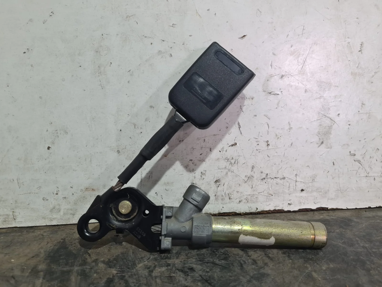 Foto de PRETENSOR AIRBAG DERECHO CITROEN SAXO referencia 2131110