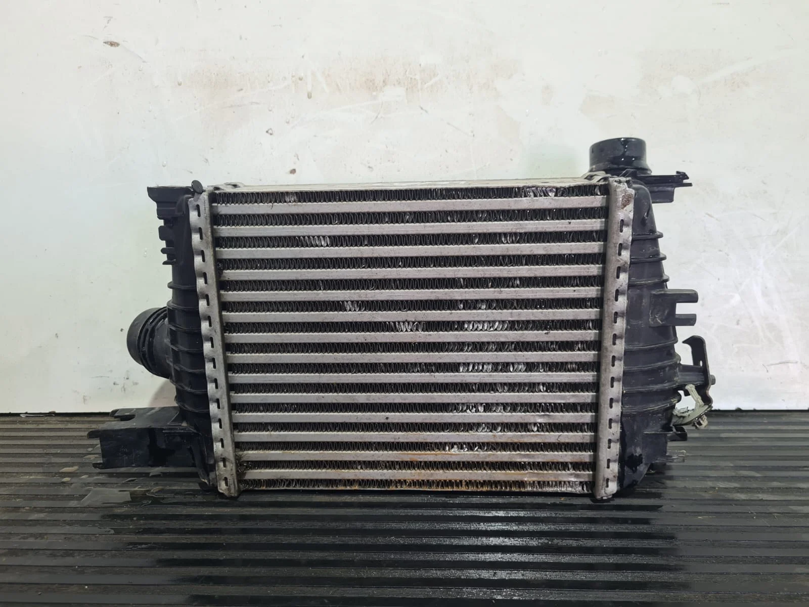 Foto de INTERCOOLER RENAULT CAPTUR I referencia 144961381R