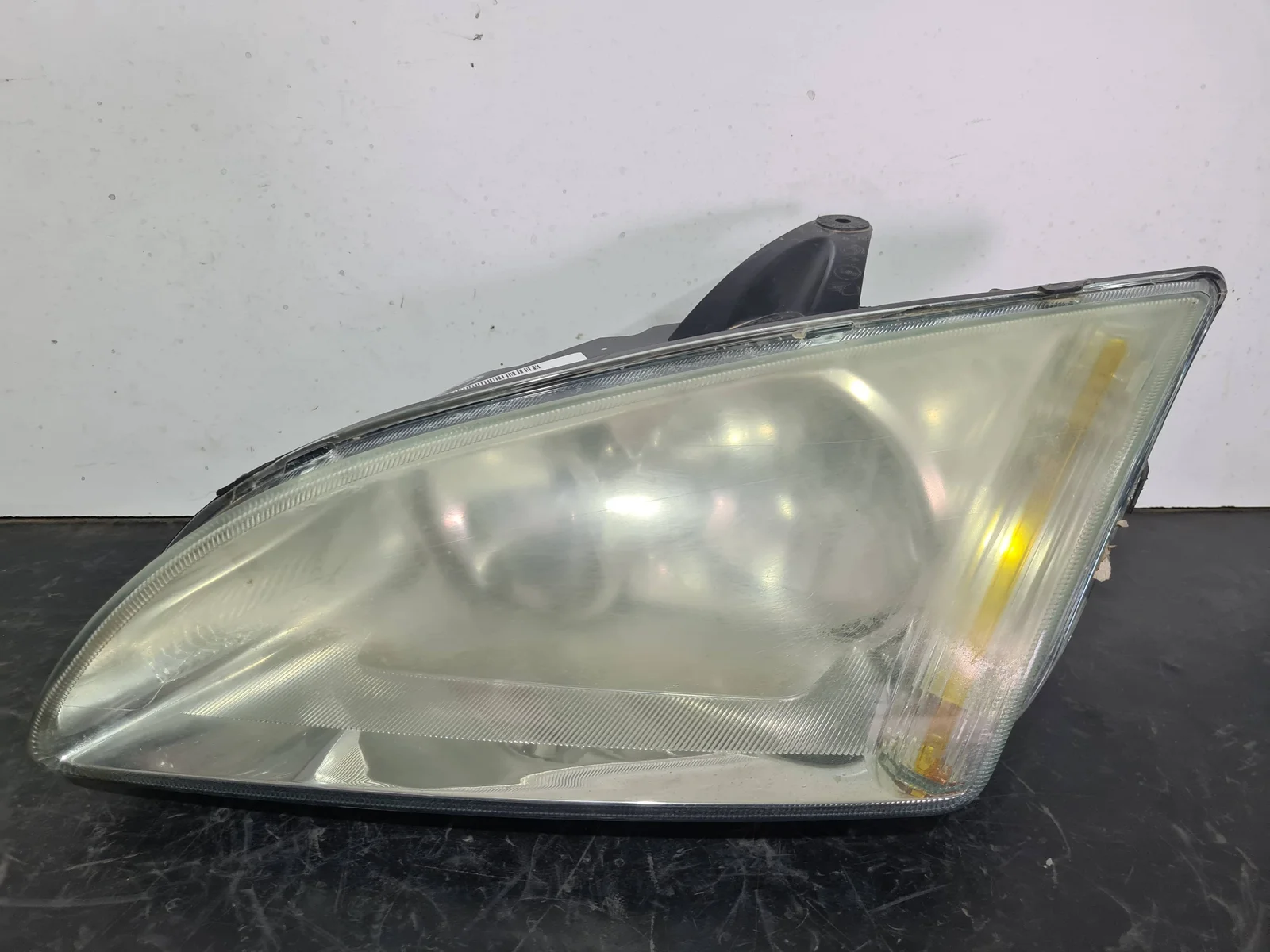 Foto de FARO IZQUIERDO FORD FOCUS BERLINA (CAP) referencia VP4M5X13K060BA