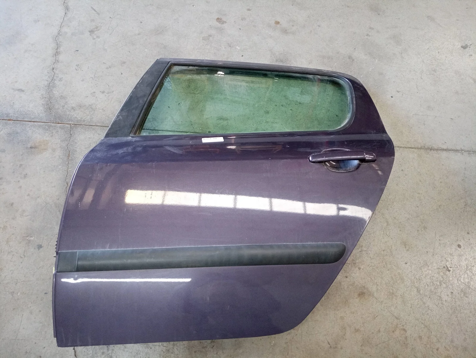 Foto de PUERTA TRASERA IZQUIERDA PEUGEOT 307 (S1)(04.2001)
