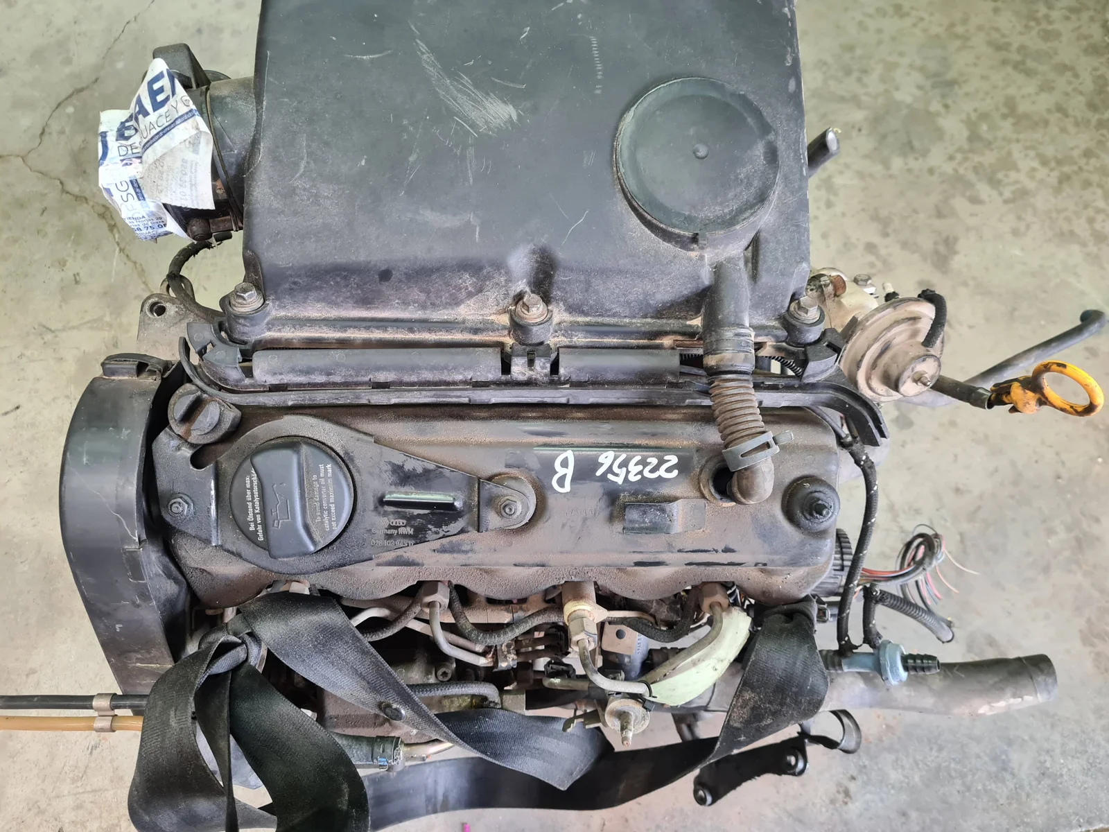 Foto de MOTOR COMPLETO VOLKSWAGEN POLO III BERLINA (6N2) referencia ASX
