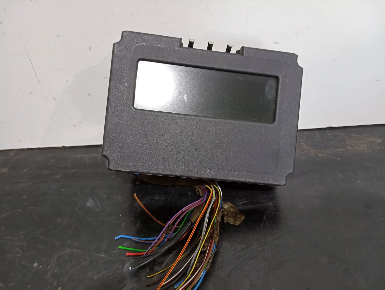 Foto de PANTALLA MULTIFUNCION OPEL OMEGA B referencia 24400699