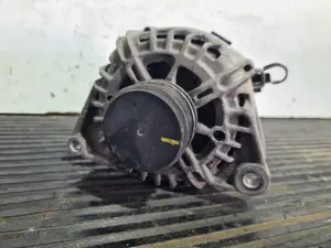 Foto de ALTERNADOR HYUNDAI I30 (FD) referencia 373002A600 foto 1