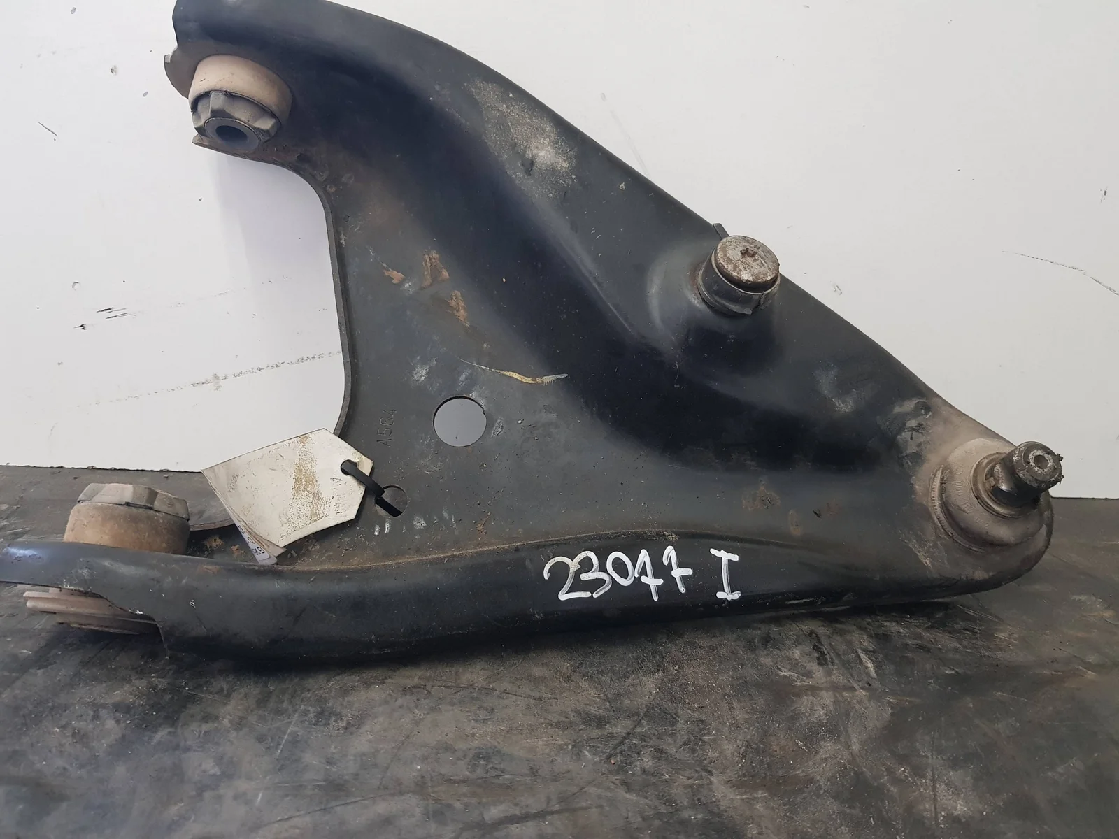Foto de BRAZO SUSPENSION INFERIOR DELANTERO IZQUIERDO DACIA SANDERO II referencia 545017081R