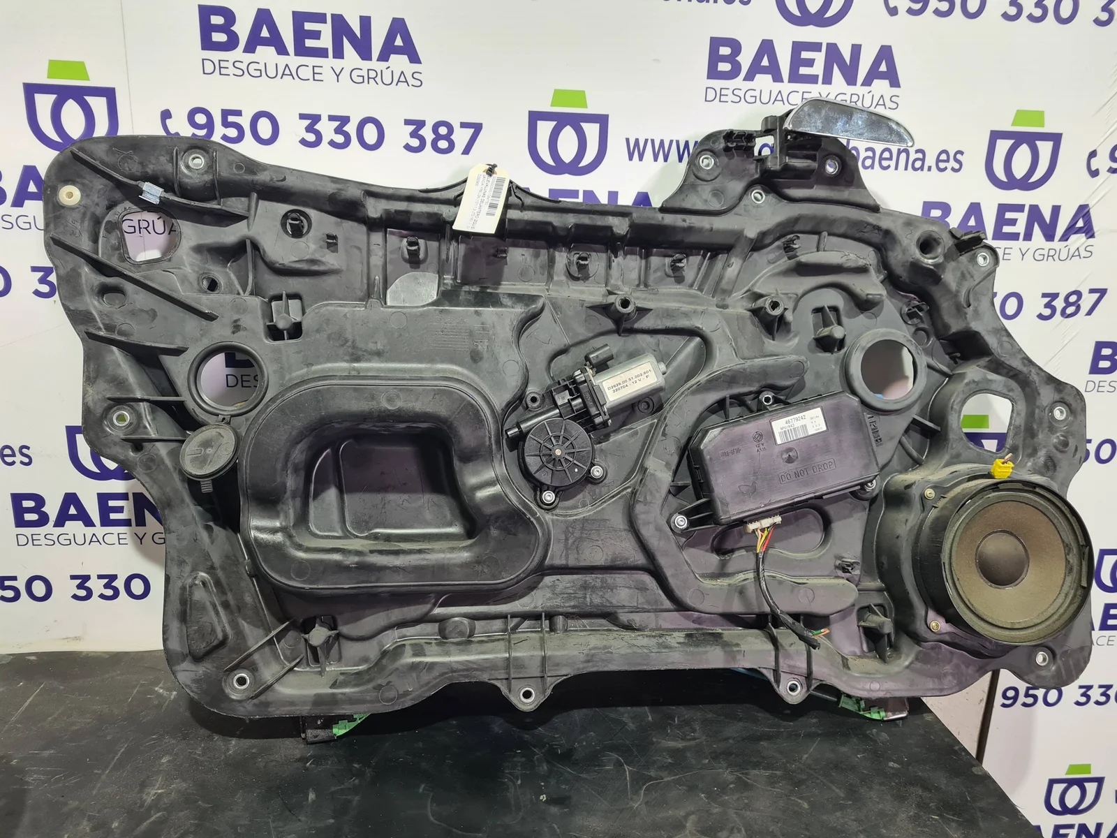 Foto de ELEVALUNAS DELANTERO IZQUIERDO SIN MARCA SIN MODELO referencia D292900