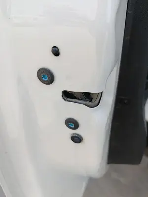 Foto de CERRADURA PUERTA DELANTERA IZQUIERDA PEUGEOT 208