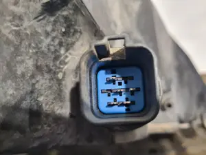 Foto de FARO IZQUIERDO FORD FOCUS BERLINA (CAK) referencia XS4113006 foto 4