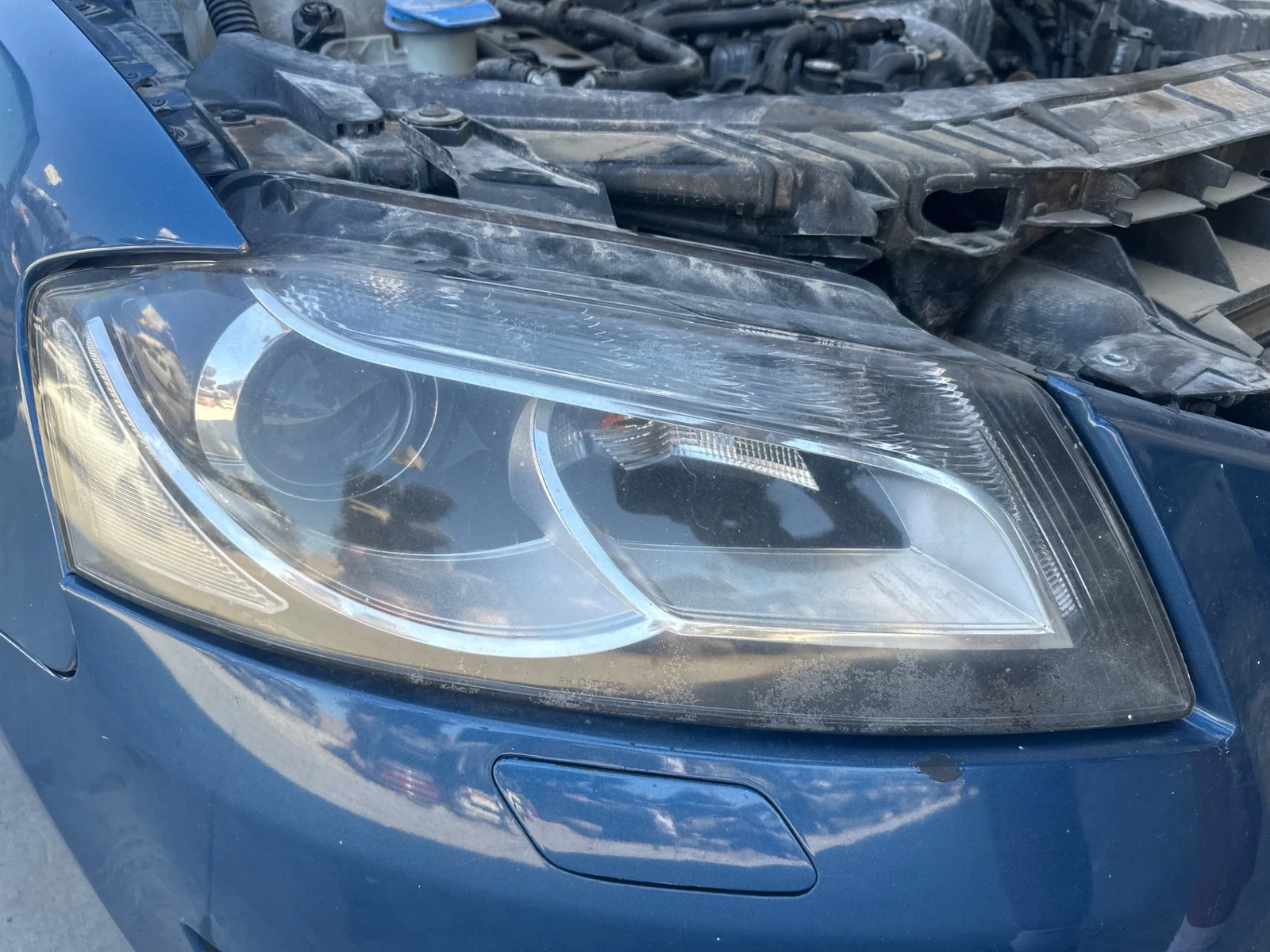 Foto de FARO DERECHO AUDI A3 SPORTBACK (8PA)