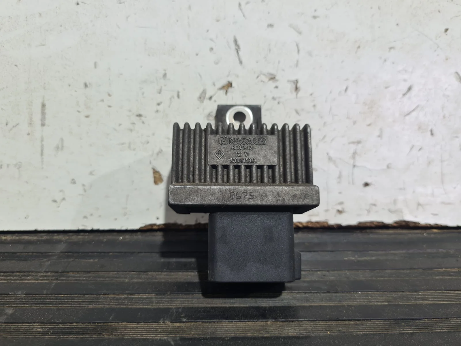 Foto de CAJA PRECALENTAMIENTO RENAULT LAGUNA II (BG0) referencia 7700115078