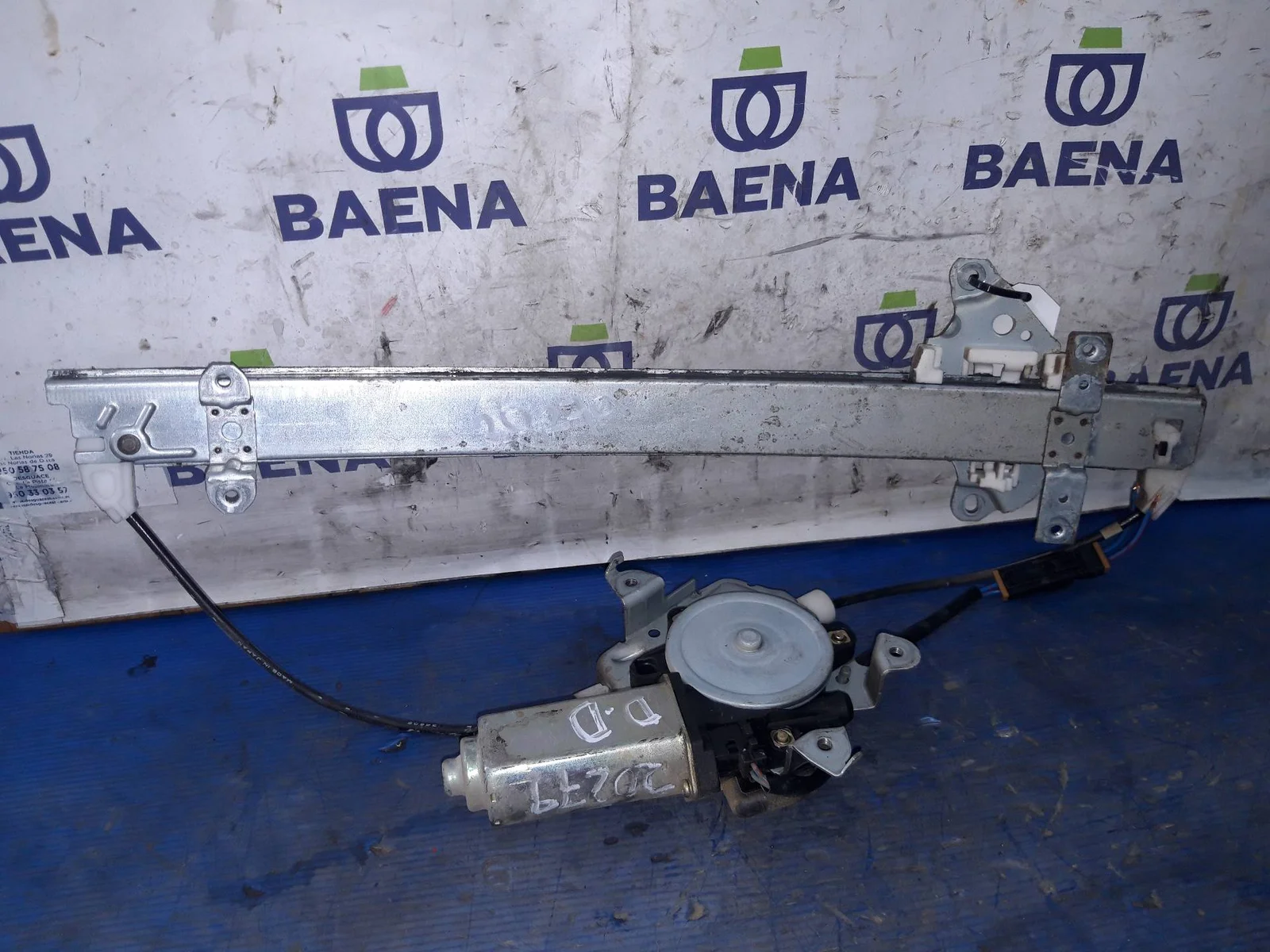 Foto de ELEVALUNAS DELANTERO DERECHO NISSAN MAXIMA QX (A32) referencia 8073040U05