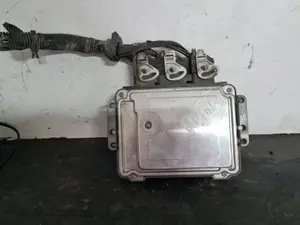 Foto de CENTRALITA MOTOR UCE FORD FOCUS BERLINA (CAP) referencia 5M5112A650LB