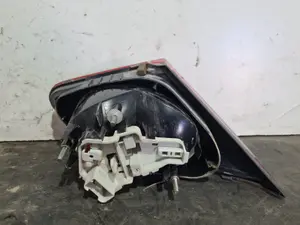 Foto de PILOTO TRASERO DERECHO INTERIOR SIN MARCA SIN MODELO referencia 3C8945258 foto 4