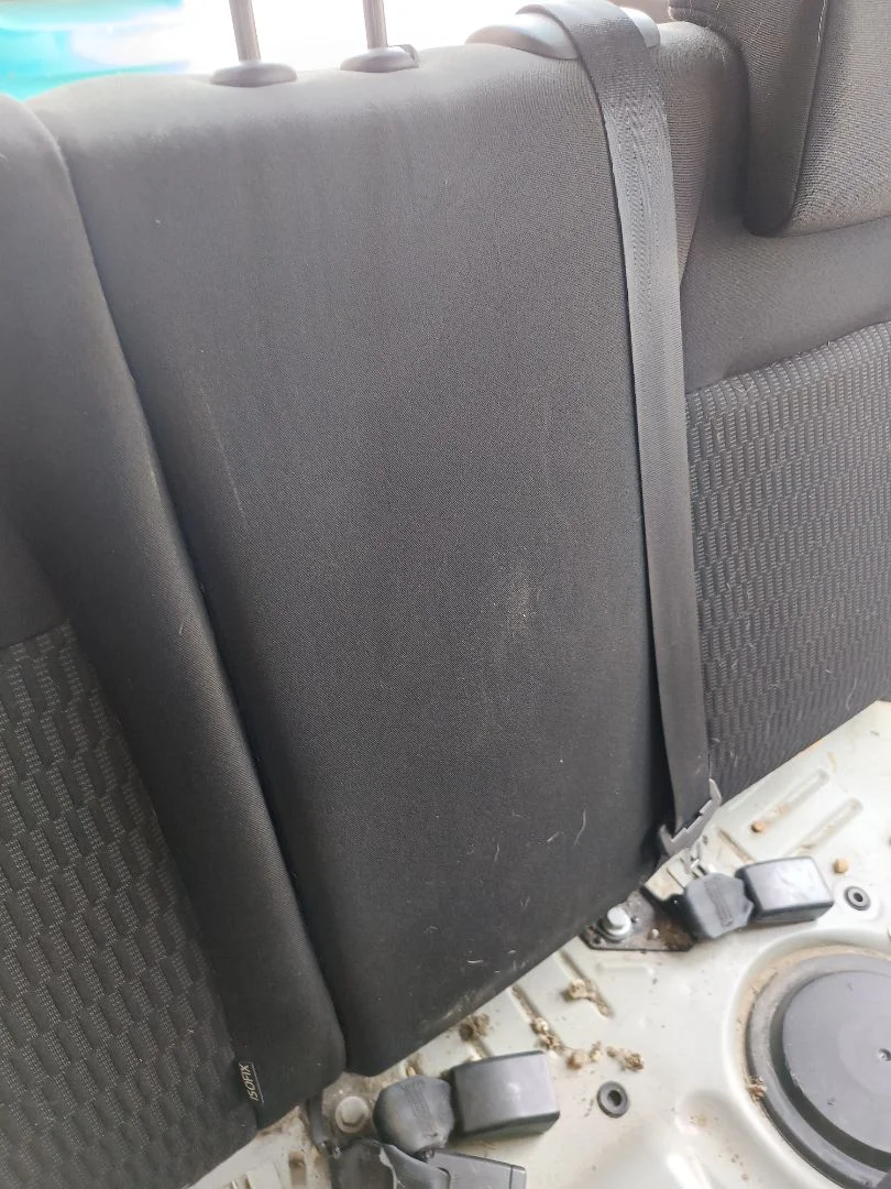 Foto de CINTURON SEGURIDAD TRASERO CENTRAL PEUGEOT 208