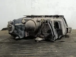 Foto de FARO IZQUIERDO VOLKSWAGEN PASSAT BERLINA (3B3) referencia 3B0941015AN foto 7