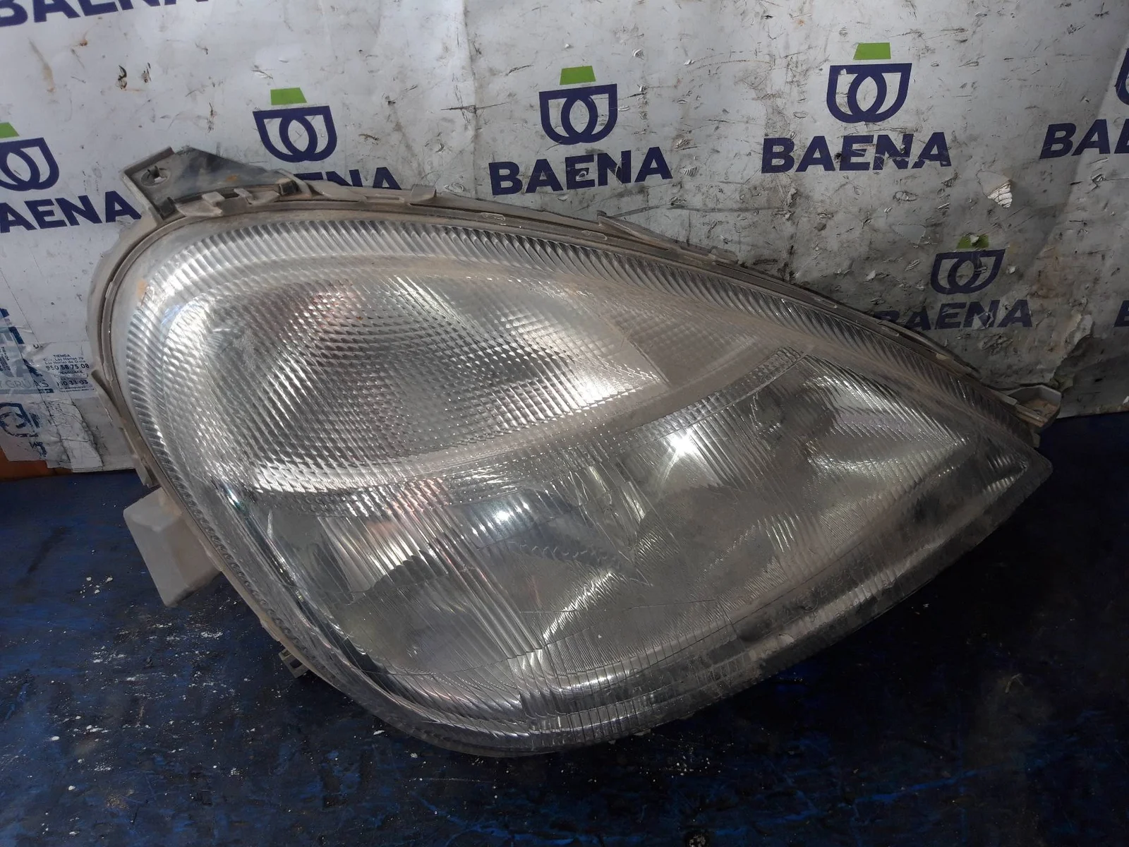 Foto de FARO DERECHO MERCEDES-BENZ CLASE A (BM 168) referencia A1688201061