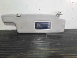 Foto de PARASOL DERECHO VOLKSWAGEN GOLF III (1H1)(11.1991) referencia 1H0857552 foto 1