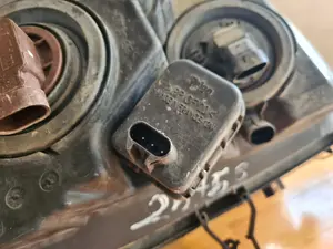 Foto de FARO IZQUIERDO OPEL ZAFIRA A referencia 90582021 foto 9