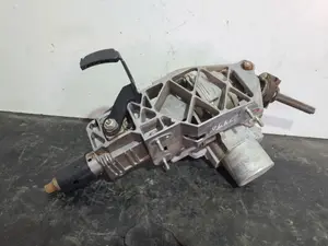 Foto de CAJA DIRECCION RENAULT MEGANE II BERLINA 5P referencia 8200246631B foto 4
