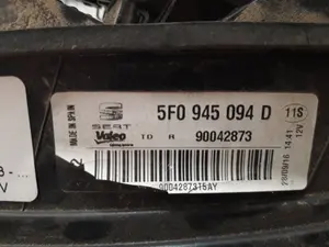 Foto de PILOTO TRASERO DERECHO SEAT LEON SC (5F5) referencia 5F0945094D foto 2