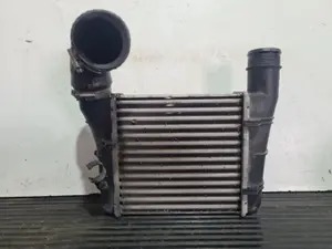 Foto de INTERCOOLER AUDI A4 BERLINA (8E) referencia 8E0145805