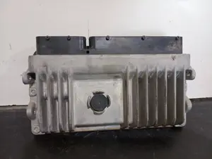 Foto de CENTRALITA MOTOR UCE TOYOTA COROLLA (E21) referencia 896610Z0W90
