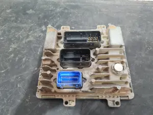 Foto de CENTRALITA MOTOR UCE OPEL INSIGNIA BERLINA referencia 55491705 foto 2
