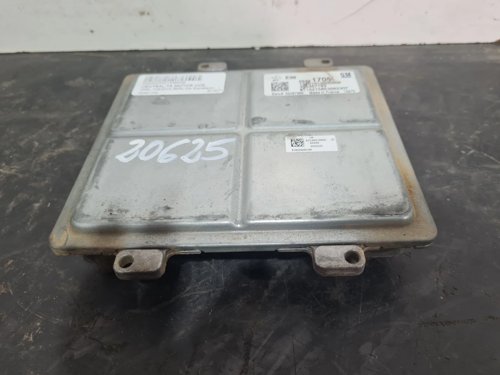 Foto de CENTRALITA MOTOR UCE OPEL INSIGNIA BERLINA referencia 55491705