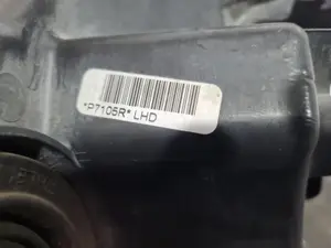 Foto de FARO DERECHO TOYOTA COROLLA VERSO (R1) referencia P7105R foto 7