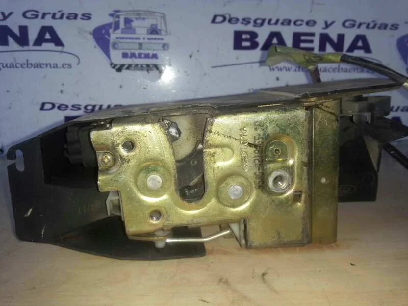 Foto de CERRADURA PUERTA DELANTERA DERECHA SIN MARCA SIN MODELO referencia 95AGA2119