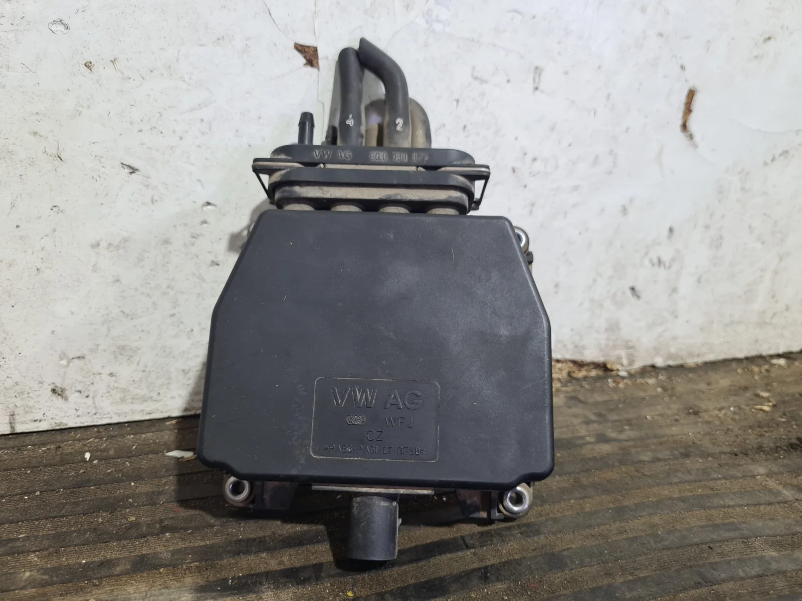 Foto de VALVULA AIRE ADICIONAL SEAT IBIZA (6L1) referencia 6Q0906625