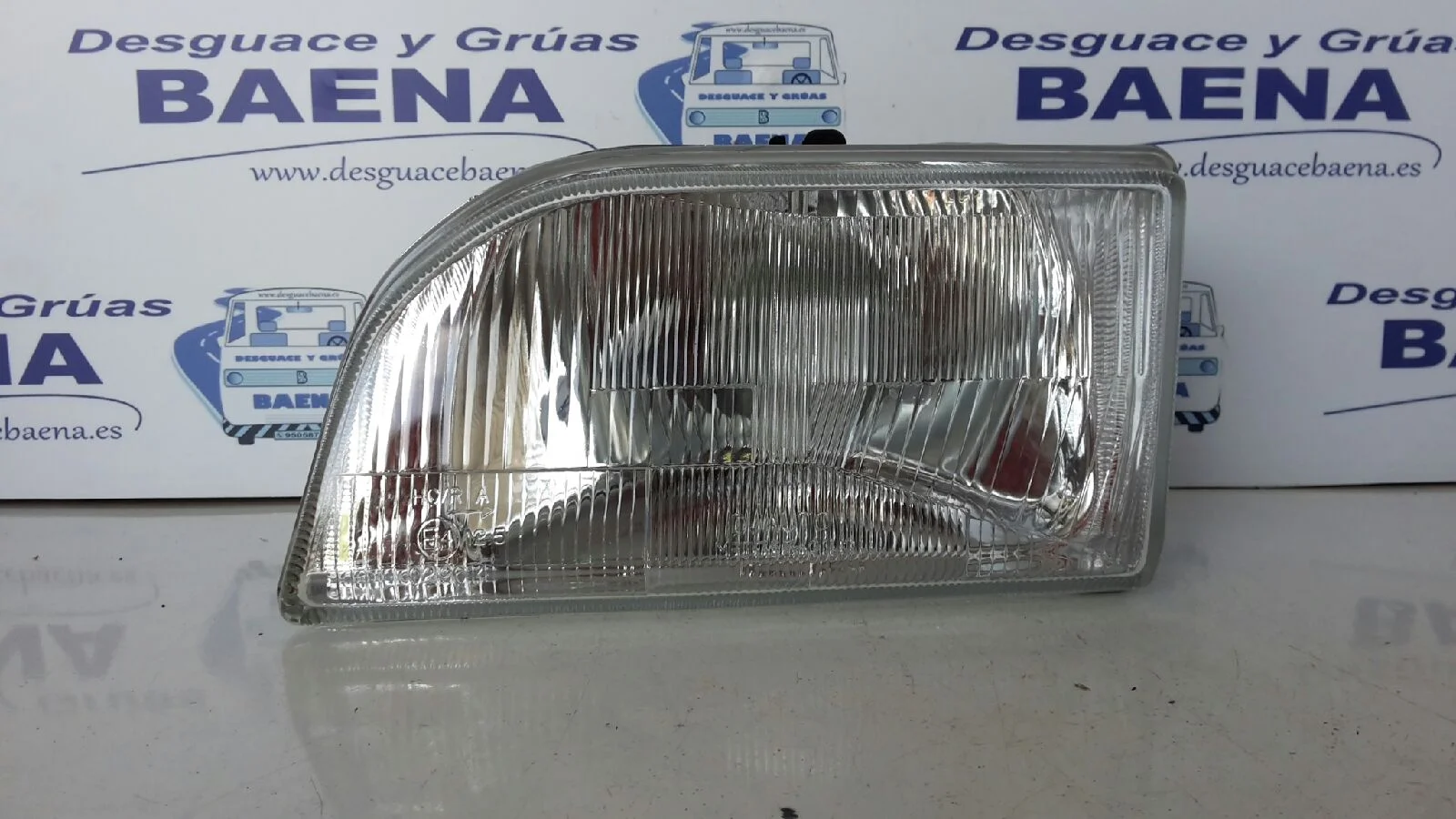 Foto de FARO IZQUIERDO SIN MARCA SIN MODELO
