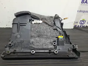 Foto de GUANTERA AUDI A4 BERLINA (8K2) referencia 8K1857035B foto 2