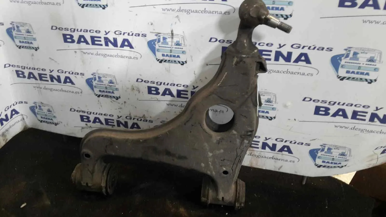 Foto de BRAZO SUSPENSION INFERIOR DELANTERO IZQUIERDO SIN MARCA SIN MODELO referencia AÑO 2000 IZ