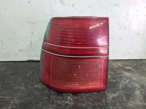 Foto de PILOTO TRASERO IZQUIERDO SEAT TOLEDO (1L) referencia 1L0945095A