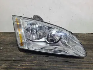 Foto de FARO DERECHO FORD FOCUS BERLINA (CAP) referencia 4M5113W029AC
