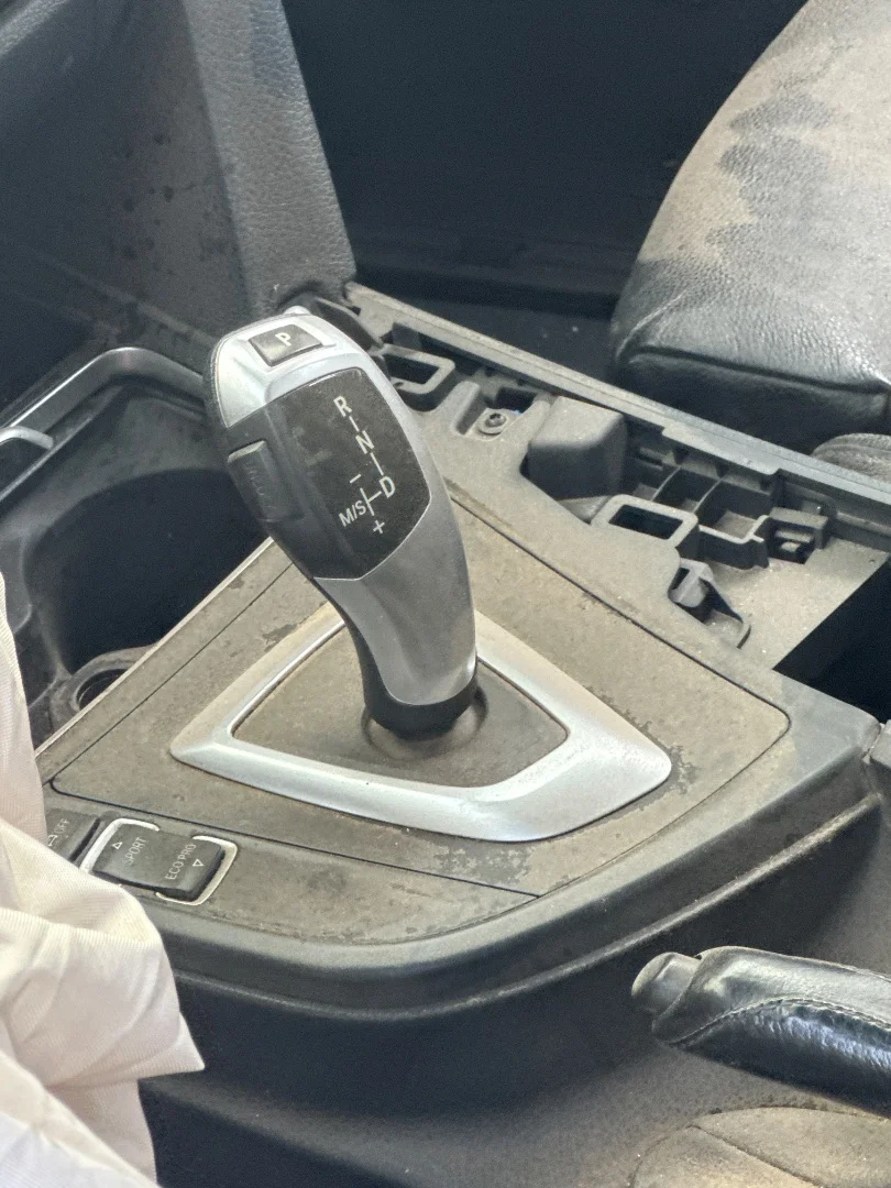 Foto de PALANCA CAMBIO BMW SERIE 3 FAMILIAR (F31)