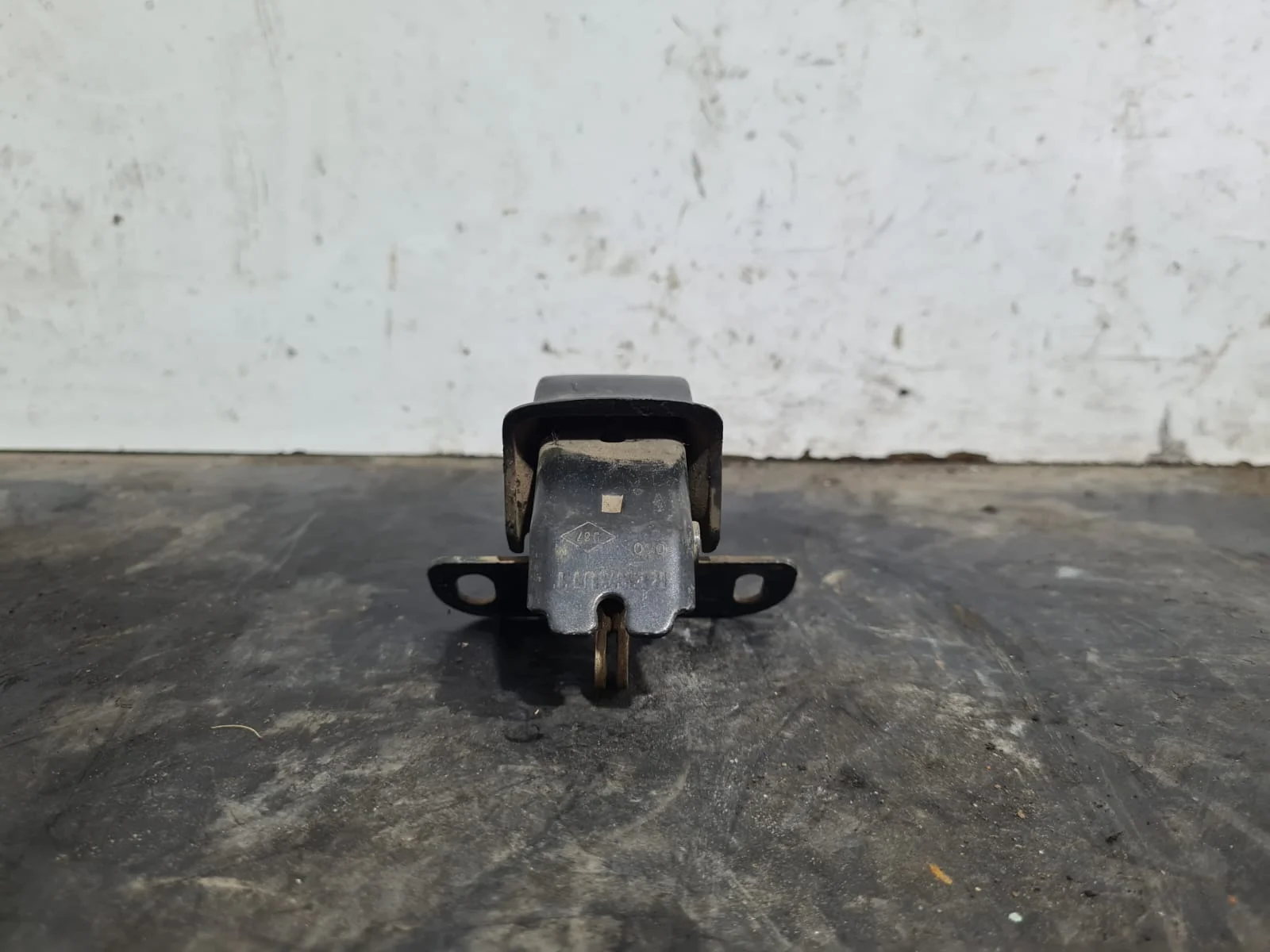 Foto de CERRADURA MALETERO / PORTON RENAULT KANGOO I (F/KC0) referencia 8200031628
