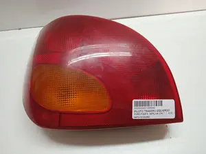 Foto de PILOTO TRASERO IZQUIERDO SIN MARCA SIN MODELO referencia 96FG13N004BB