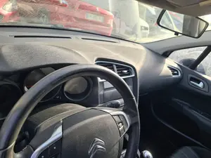 Foto de SALPICADERO CITROEN C4 BERLINA
