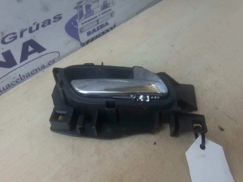 Foto de MANETA INTERIOR TRASERA DERECHA SIN MARCA SIN MODELO referencia 9660525380